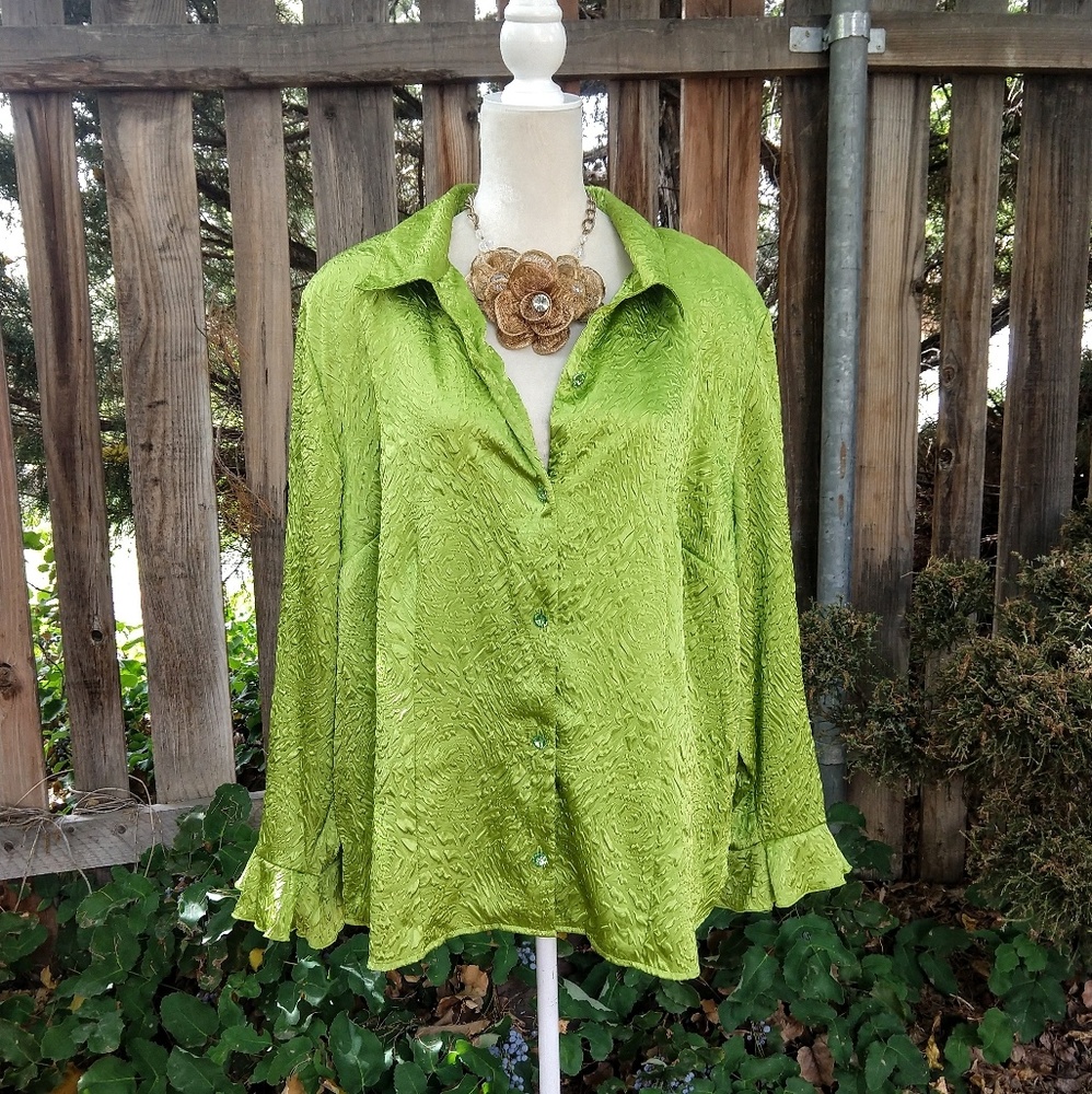 Maggie Barnes Crinkled 1x Green Ruffled Satin Top